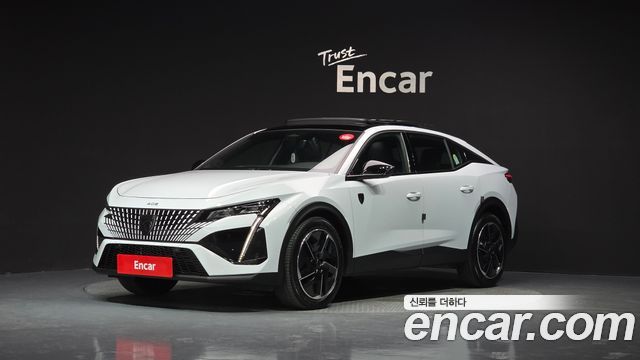 Peugeot 408 1.2 Hybrid GT - фото 0