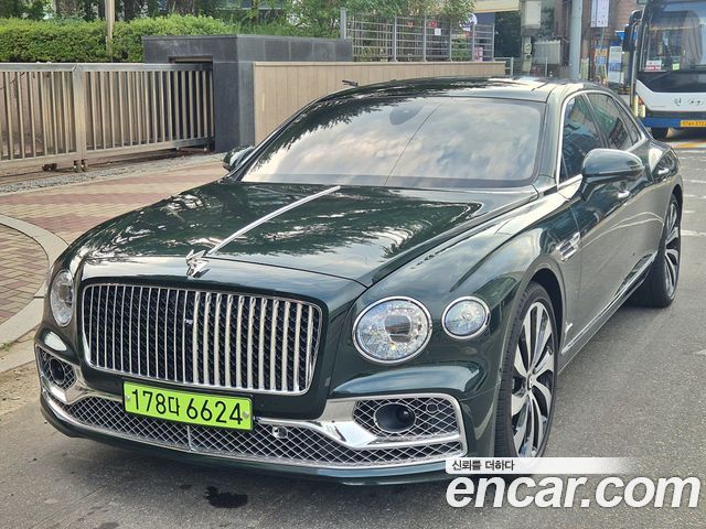 Bentley Flying Spur 3-го поколения 4.0 Azure - фото 0
