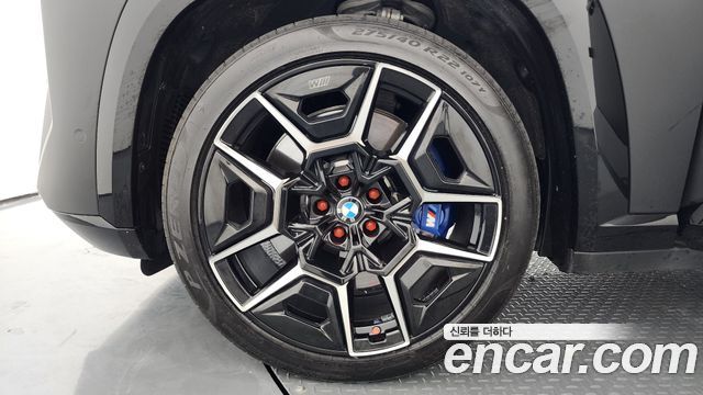 BMW XM G09 4.4 - фото 4