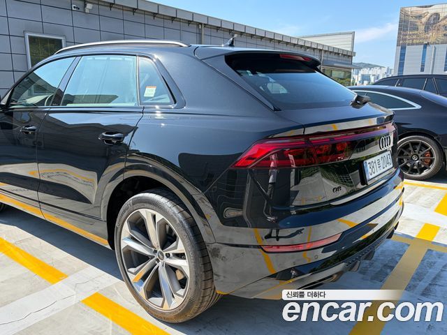 Audi Q8 50 TDI Quattro Premium - фото 3