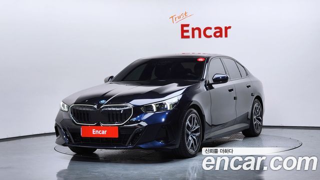 BMW i5 G60 xDrive 40 M Sport - фото 0