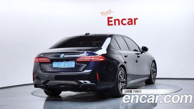 BMW i5 G60 xDrive 40 M Sport - фото 1