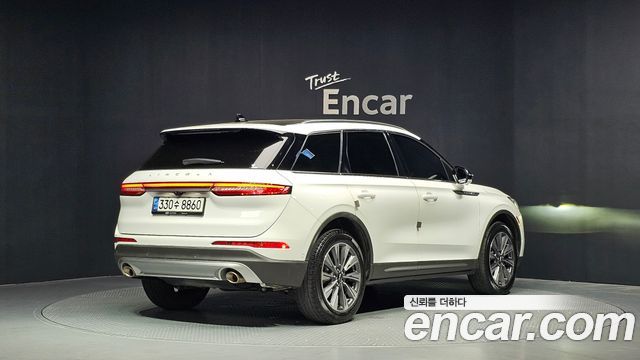 Lincoln Corsair 2.0 Reserve AWD - фото 1