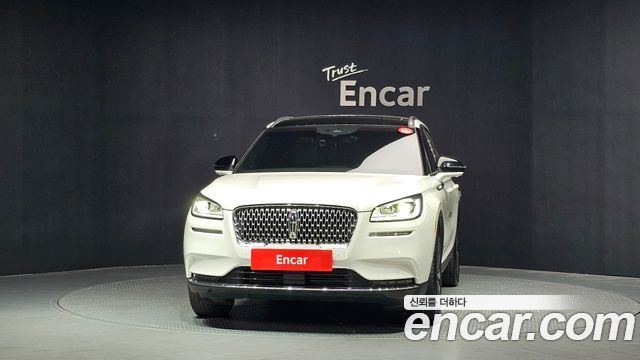 Lincoln Corsair 2.0 Reserve AWD - фото 2