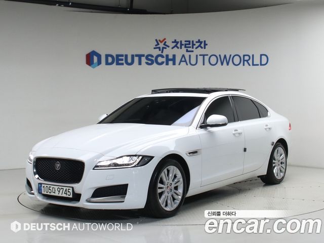 Jaguar XF X260 20d Portfolio - фото 0