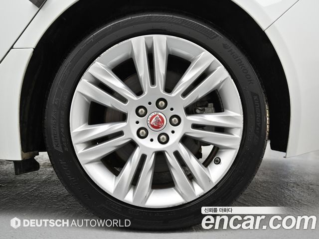 Jaguar XF X260 20d Portfolio - фото 4