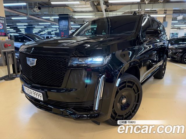 Cadillac Escalade 5-го поколения 6.2 Sports Platinum - фото 1