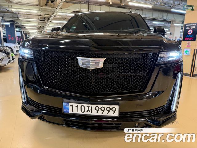Cadillac Escalade 5-го поколения 6.2 Sports Platinum - фото 2
