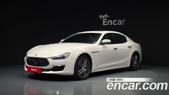Maserati Ghibli 3.0 GranLusso 3rd - фото 0