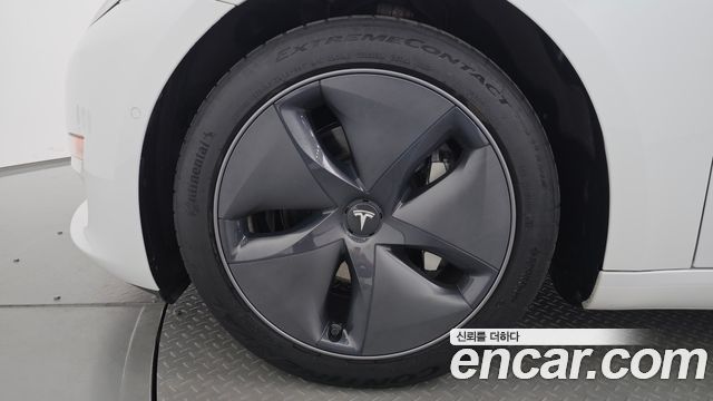 Tesla Model 3 Standard Range Plue RWD - фото 4