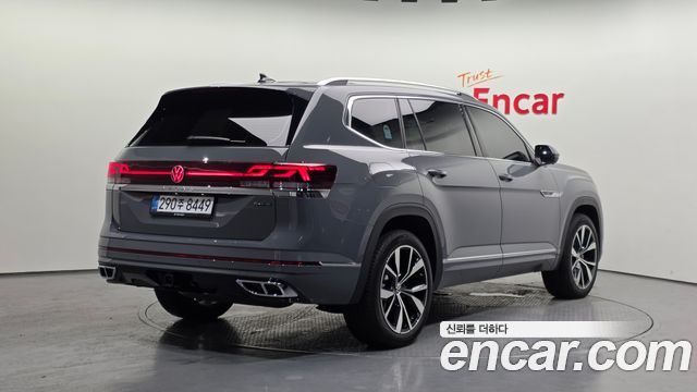 Volkswagen Atlas 2.0 TSI R-LINE 7-Seater - фото 1