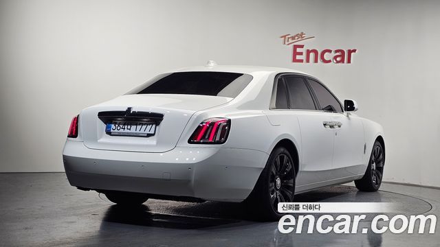 Rolls-Royce Ghost 2-го поколения 6.7 V12 - фото 1