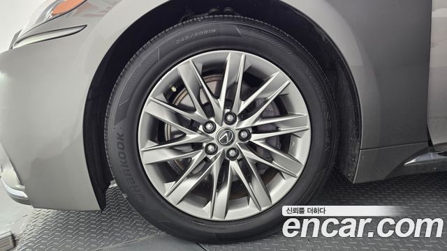 Lexus LS 500 3.5 Luxury AWD - фото 4