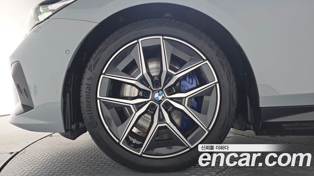BMW i5 G60 xDrive 40 M Sport - фото 3
