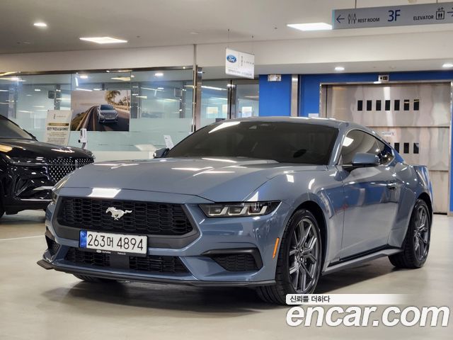 Ford Mustang 7-го поколения 2.3 EcoBoost Premium Coupe - фото 0