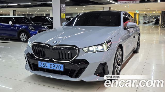 BMW i5 G60 eDrive 40 M Sport - фото 0