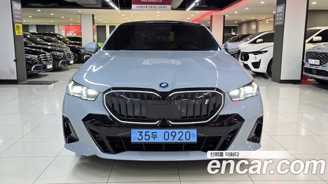 BMW i5 G60 eDrive 40 M Sport - фото 3