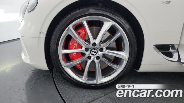 Bentley Continental GT 4.0 GT - фото 4