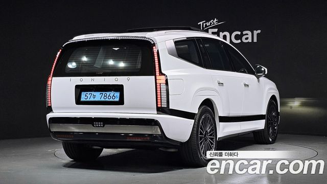 Hyundai Ioniq9 Performance Type AWD 7-Seater Calligraphy - фото 1
