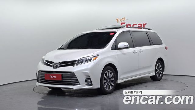 Toyota Sienna 3.5 AWD - фото 0