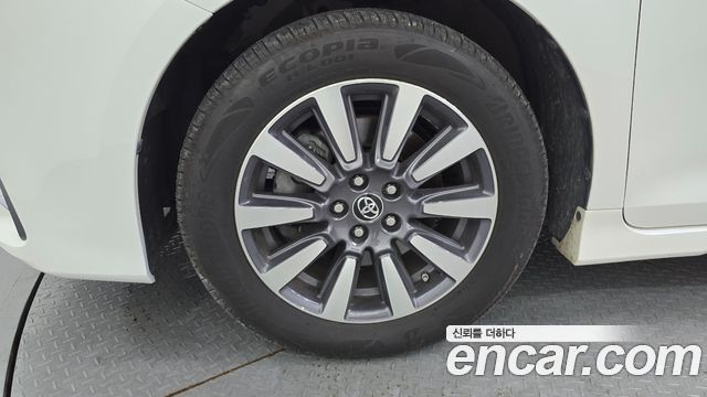 Toyota Sienna 3.5 AWD - фото 4