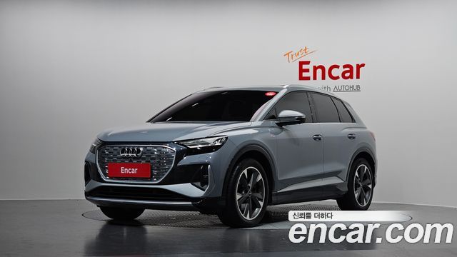 Audi Q4 e-Tron F4 40 Premium - фото 0