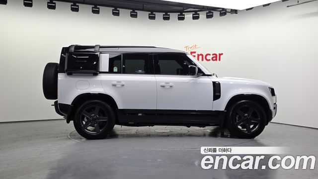 Land Rover Defender L663 110 P300 X-Dynamic SE - фото 4