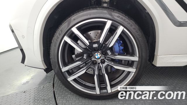 BMW X6M G06 4.4 - фото 4