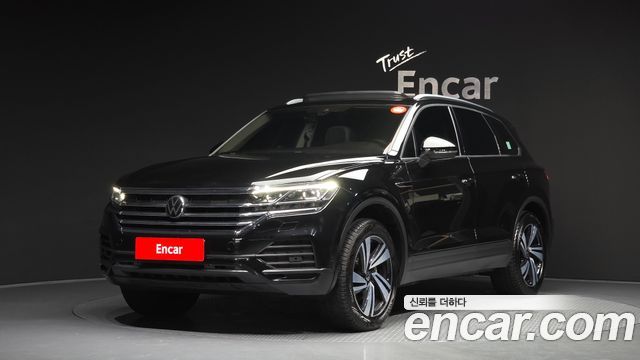 Volkswagen Touareg 3-го поколения 3.0 TDI Premium - фото 0