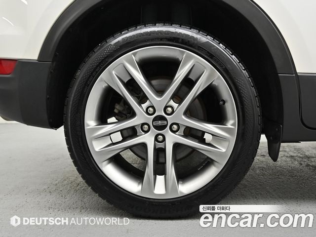 Lincoln MKC 2.0 AWD - фото 4
