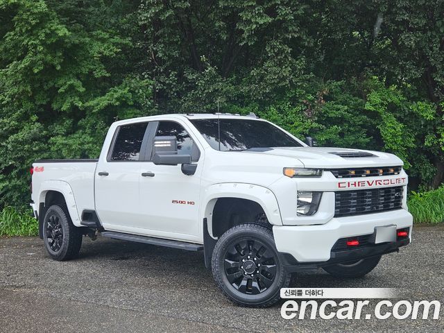 Chevrolet Silverado 6.6 - фото 0