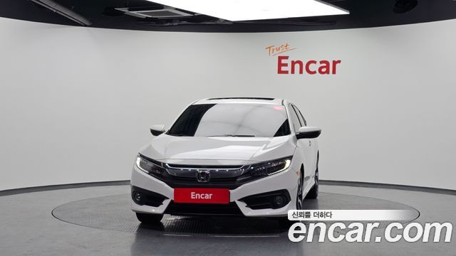Honda Civic 2.0 10th - фото 2