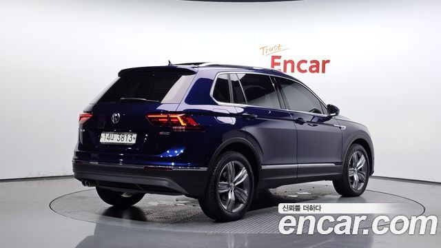 Volkswagen Tiguan 2-го поколения 2.0 TDI 4Motion Prestige - фото 0