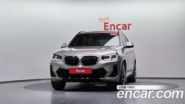 BMW iX3 M Sports - фото 2