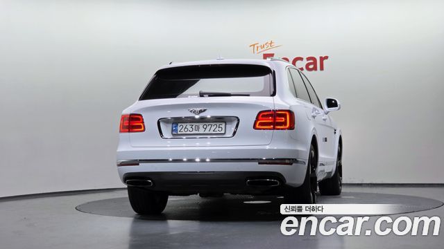 Bentley Bentayga 6.0 W12 - фото 3