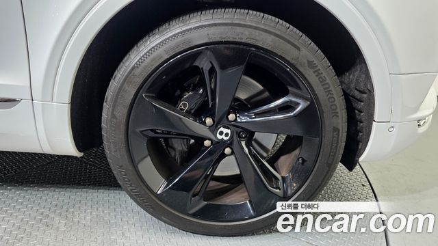 Bentley Bentayga 6.0 W12 - фото 4