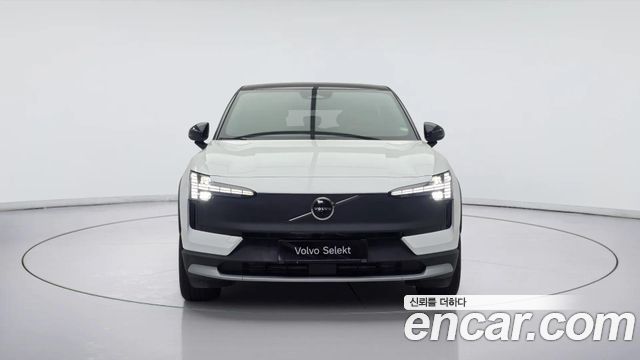 Volvo EX30 Cross Country Performance Ultra - фото 1