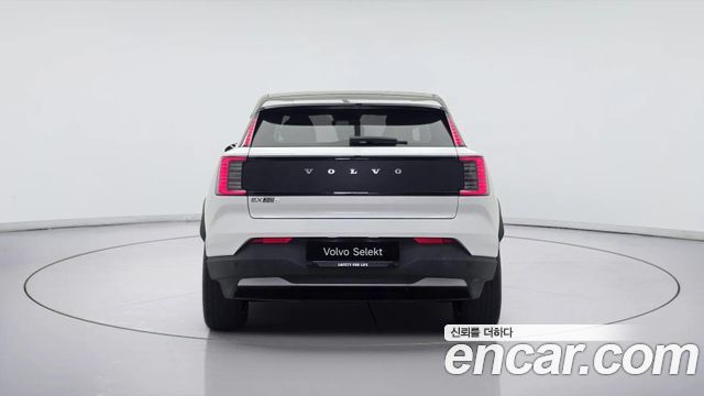 Volvo EX30 Cross Country Performance Ultra - фото 4