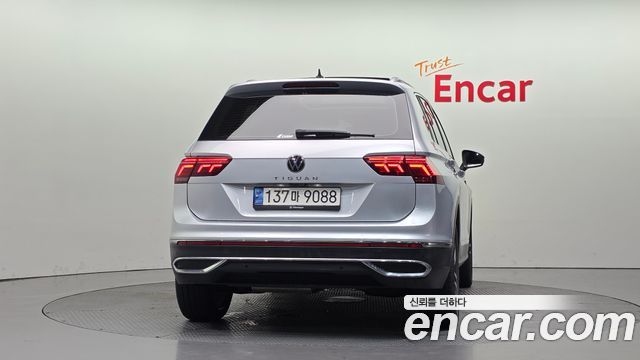 Volkswagen Tiguan 2-го поколения 2.0 TDI Prestige - фото 3