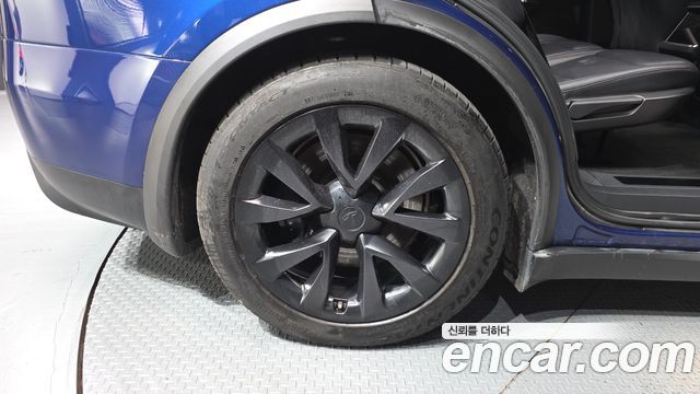 Tesla Model X AWD - фото 4