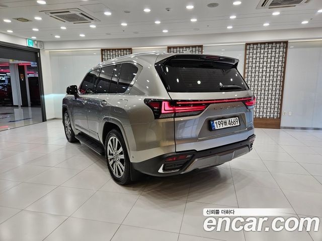Lexus LX 4-го поколения 700h VIP - фото 1