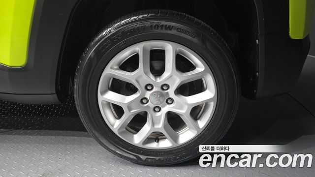 Jeep Renegade 2.4 Longitude High - фото 4