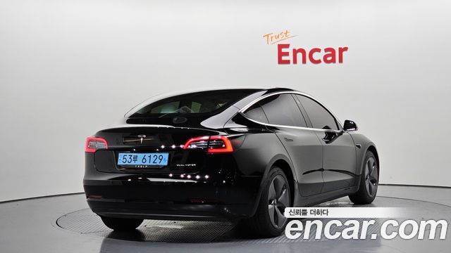 Tesla Model 3 Long Range AWD - фото 0