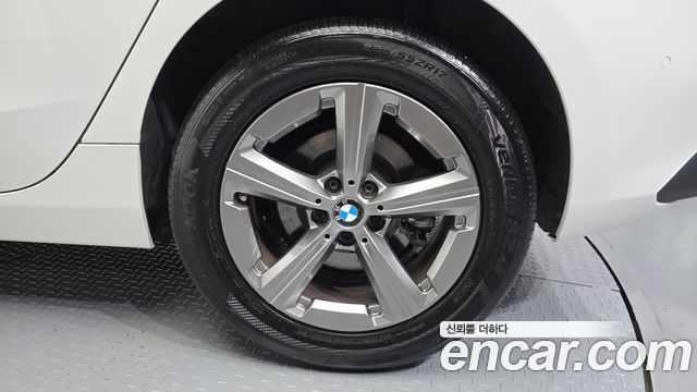 BMW 2 Series Active Tourer U06 220i Advantage - фото 4