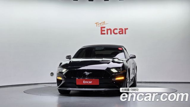 Ford Mustang GT Convertible - фото 2