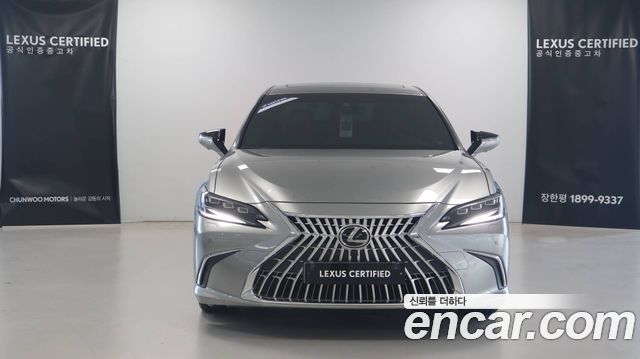 Lexus ES 300h 7-го поколения Executive - фото 2