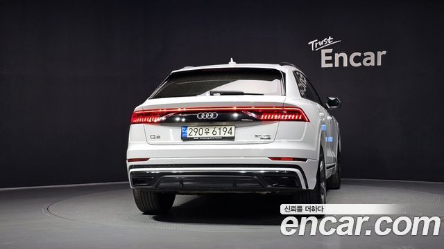 Audi Q8 50 TDI Quattro Premium - фото 3