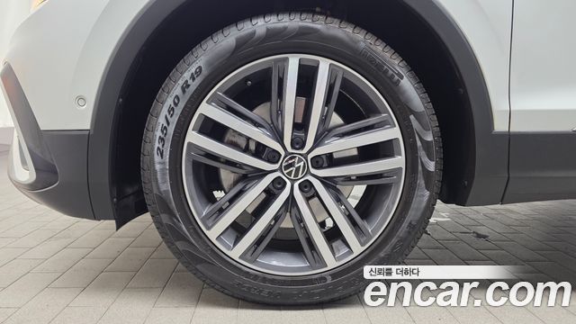 Volkswagen Tiguan Allspace 2.0 TSI Prestige - фото 3
