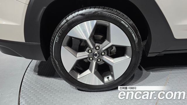 SsangYong Torres EVX E7 - фото 4