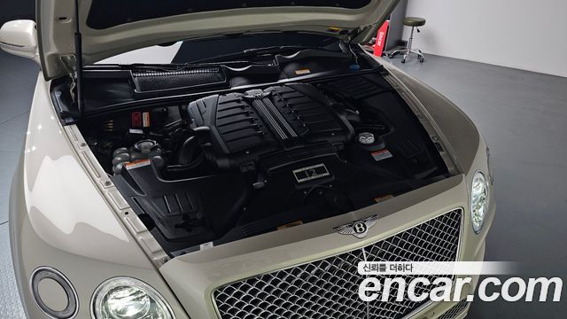 Bentley Bentayga 6.0 W12 - фото 4